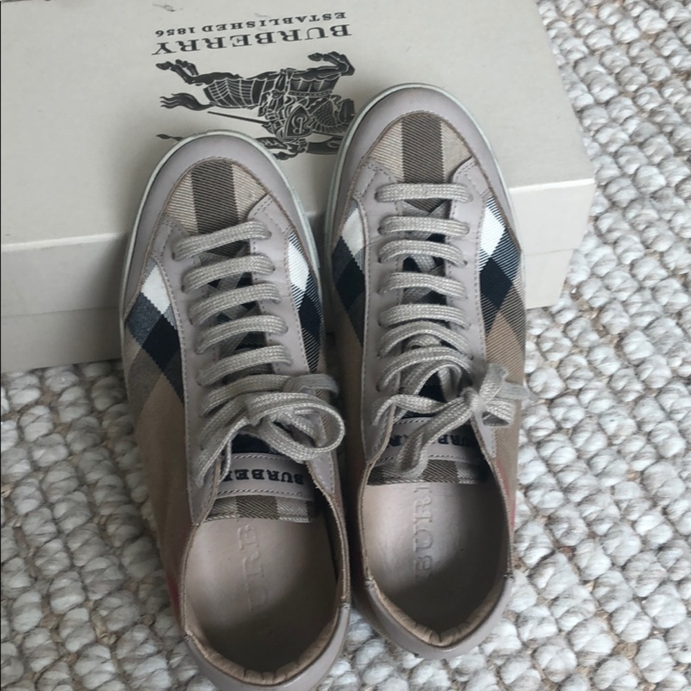Burberry sneakers